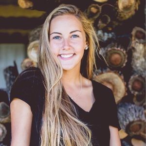 Meet your Posher, Julia